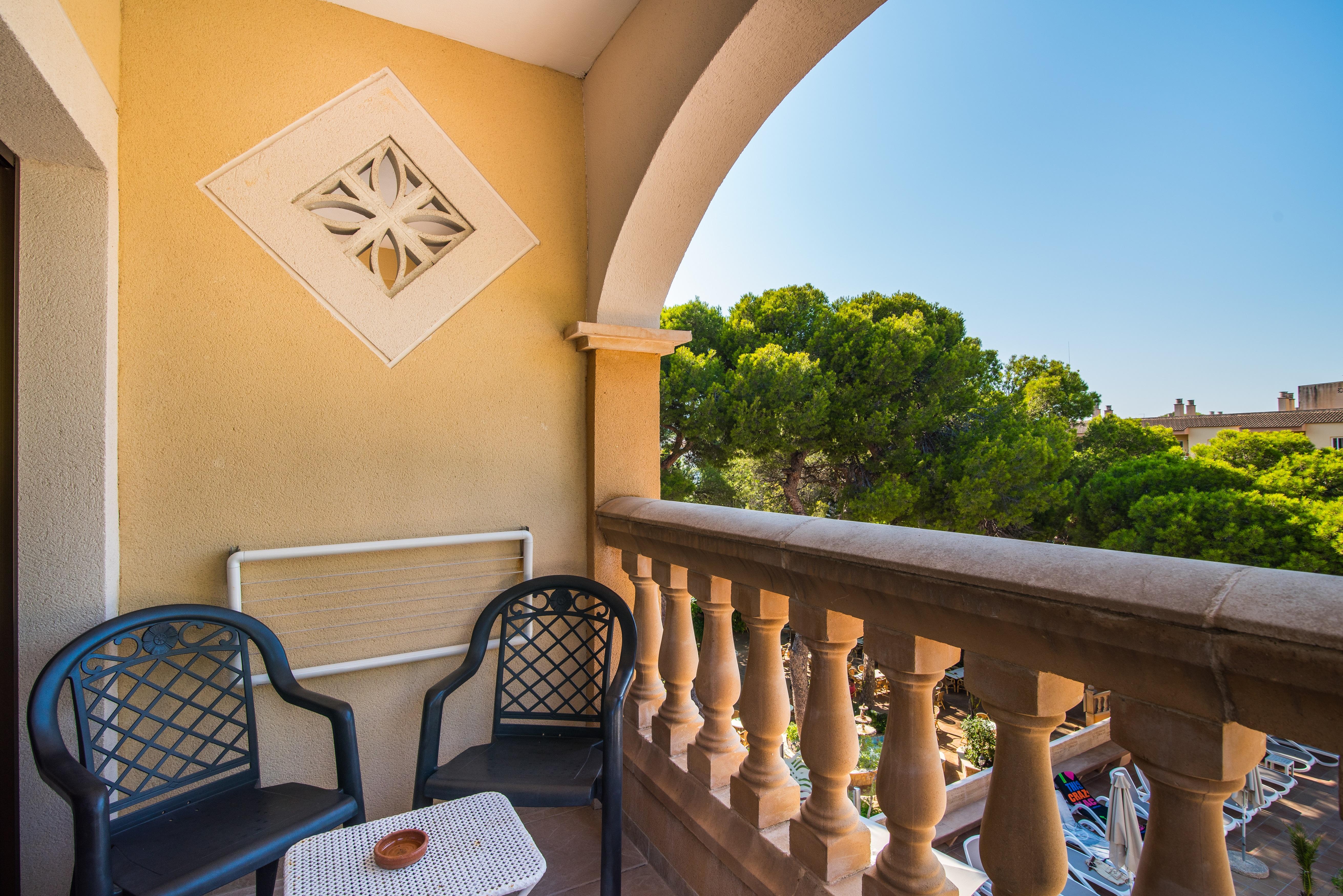 Hotel Baviera Кала Ратхада Екстериор снимка
