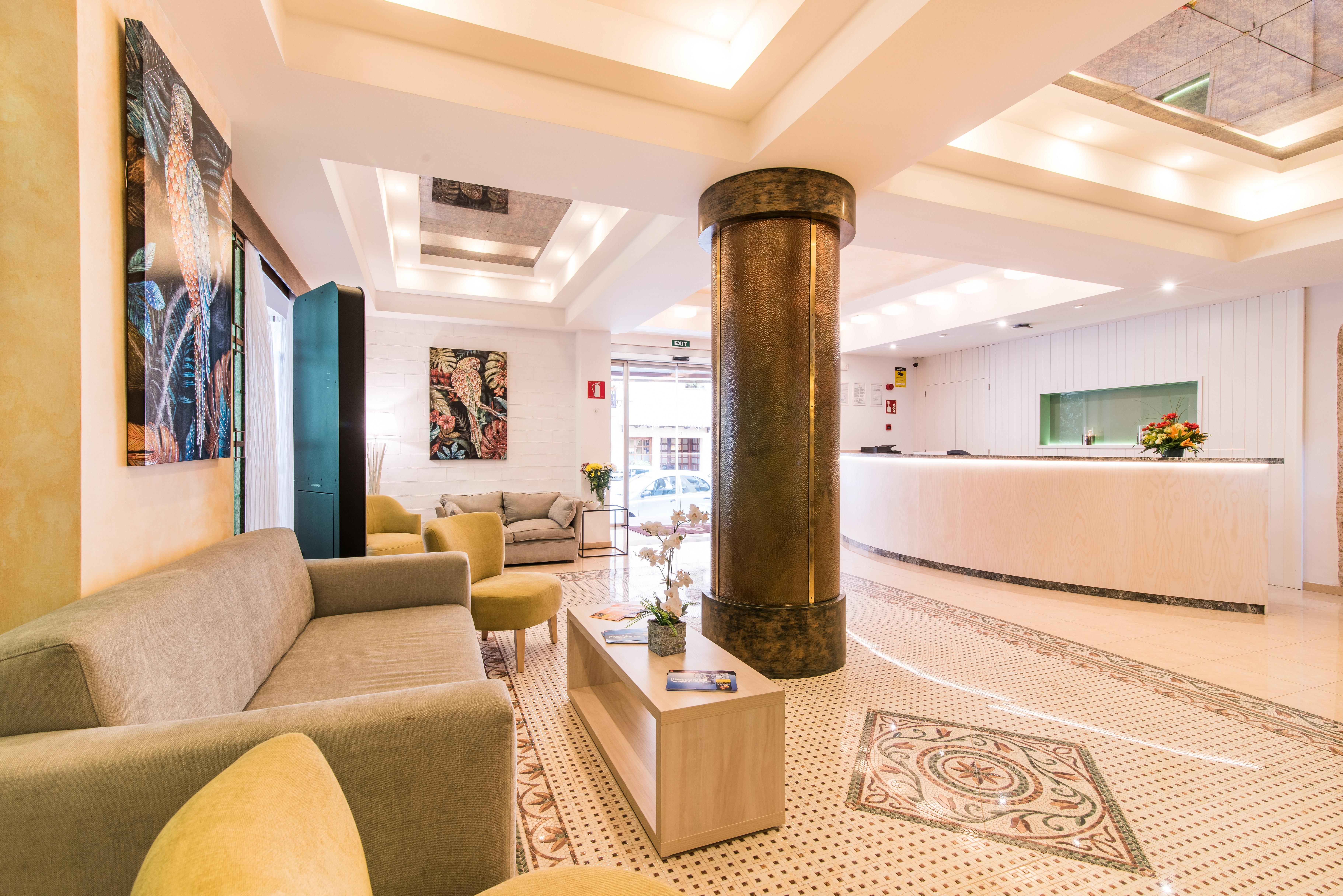 Hotel Baviera Кала Ратхада Екстериор снимка