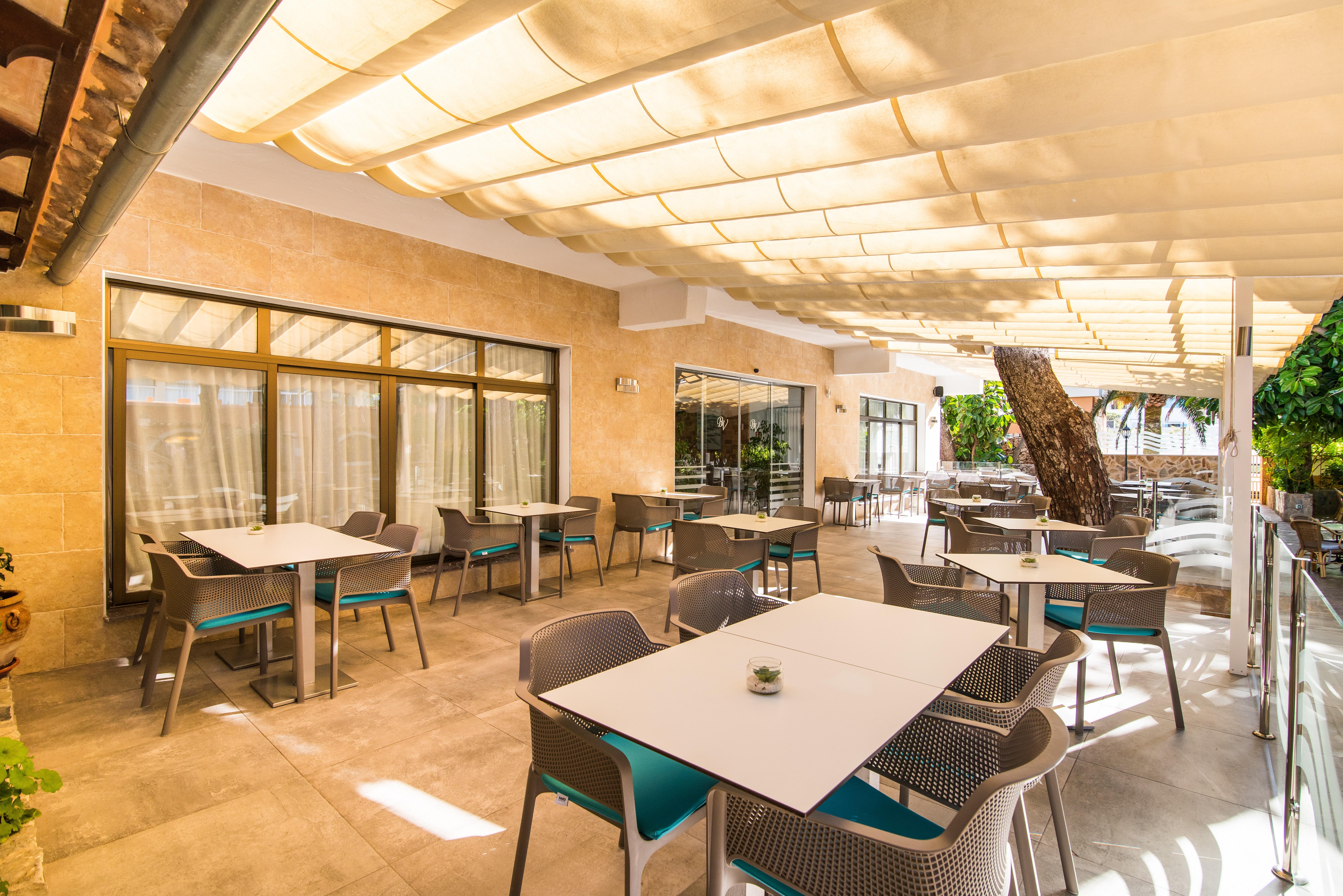 Hotel Baviera Кала Ратхада Екстериор снимка