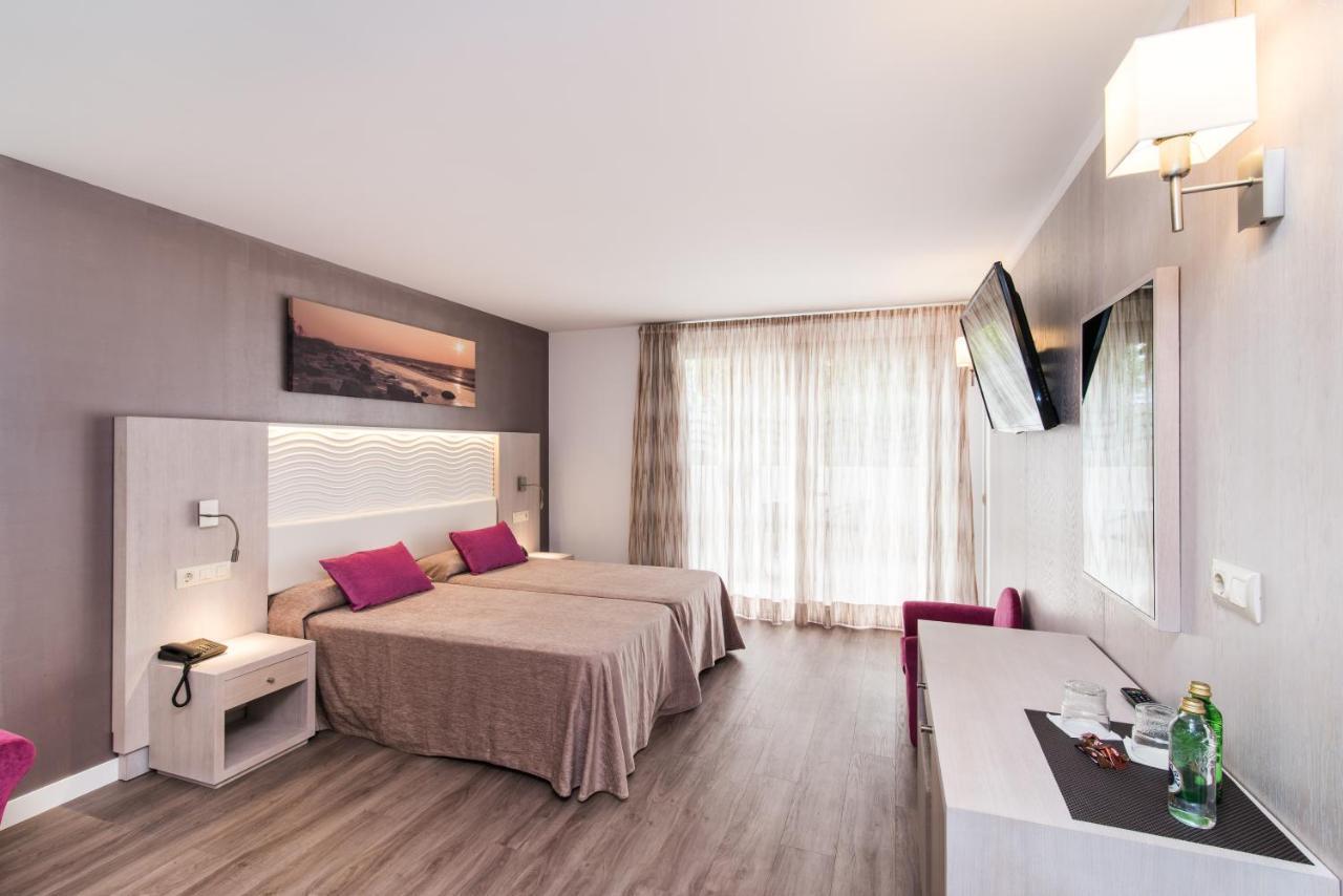 Hotel Baviera Кала Ратхада Екстериор снимка
