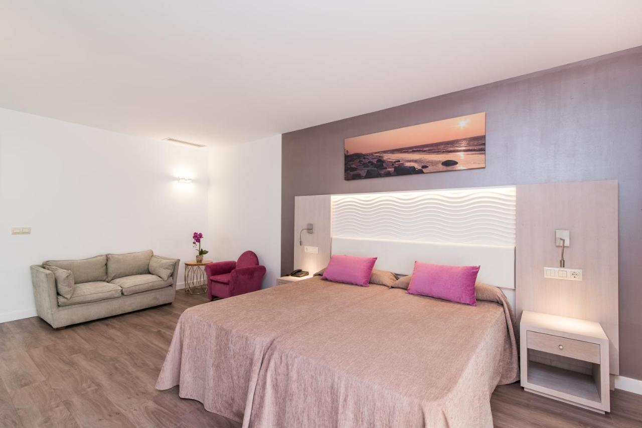 Hotel Baviera Кала Ратхада Екстериор снимка