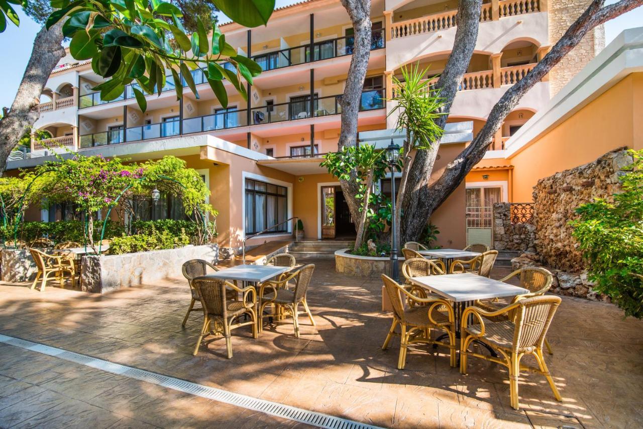 Hotel Baviera Кала Ратхада Екстериор снимка