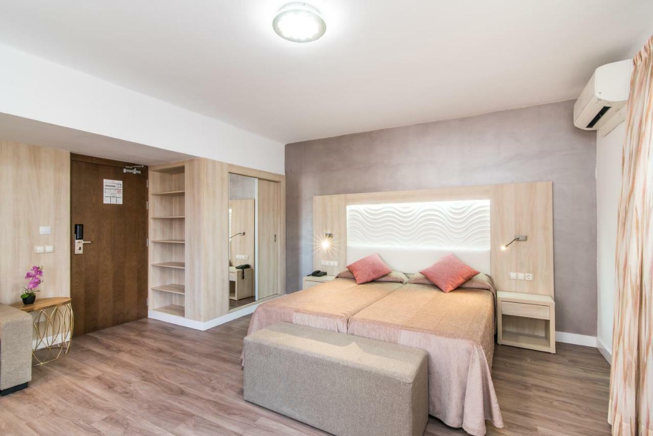Hotel Baviera Кала Ратхада Екстериор снимка